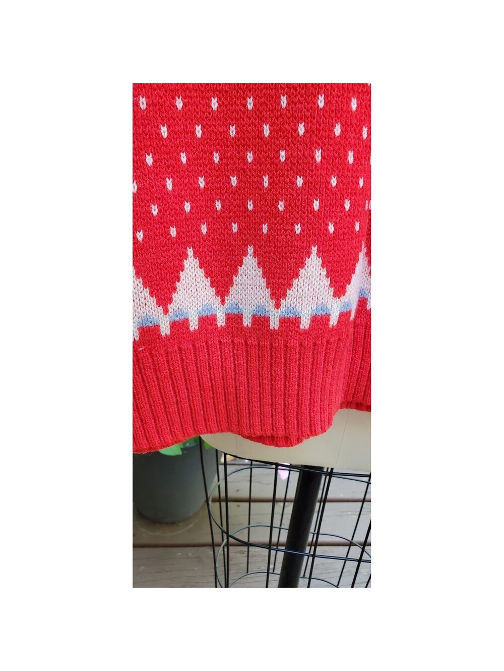 Vintage JCPenney Mens Red Fair Isle Snowflake Acrylic Knit Sweater Medium - Picture 7 of 7